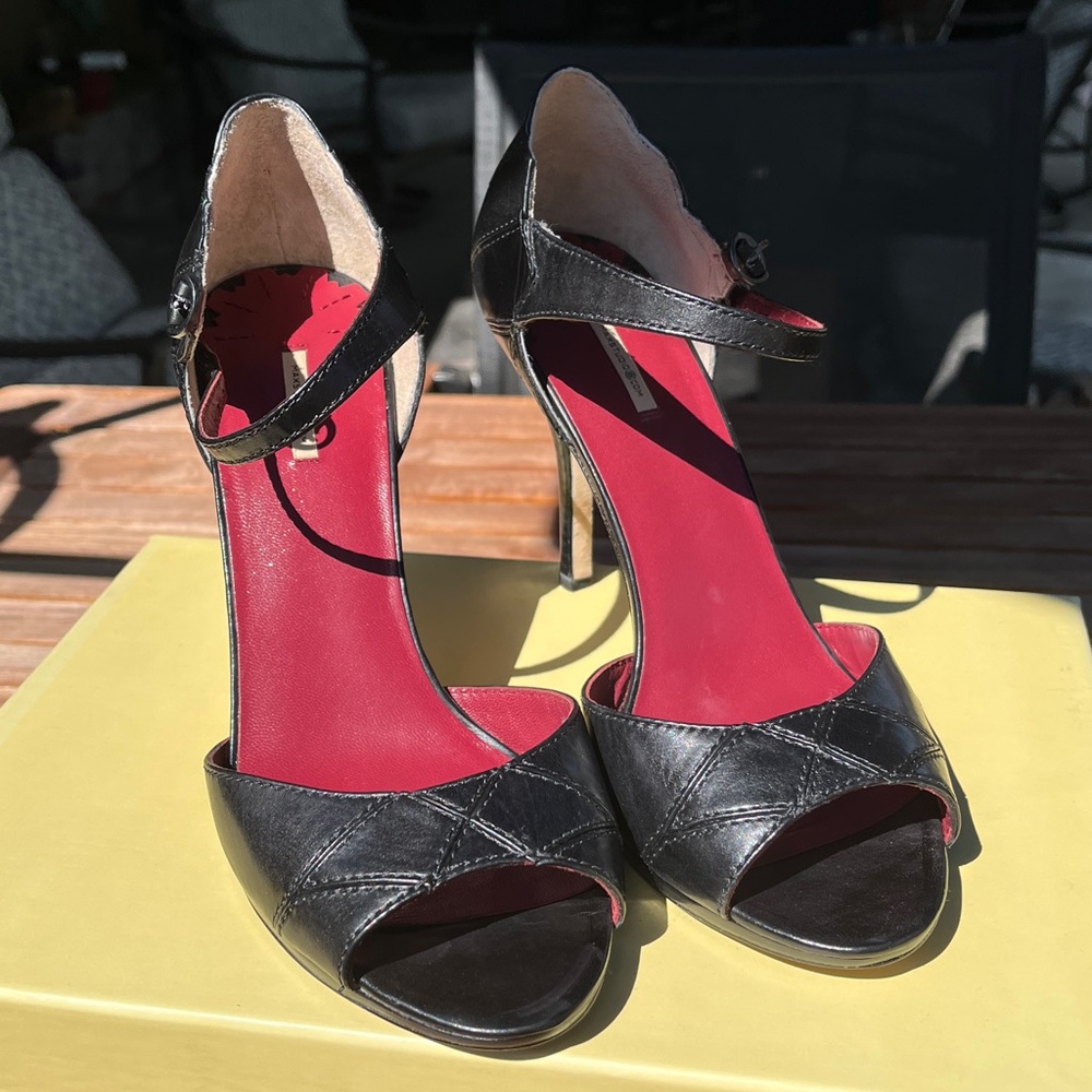 Max Studio Black Stiletto Heels